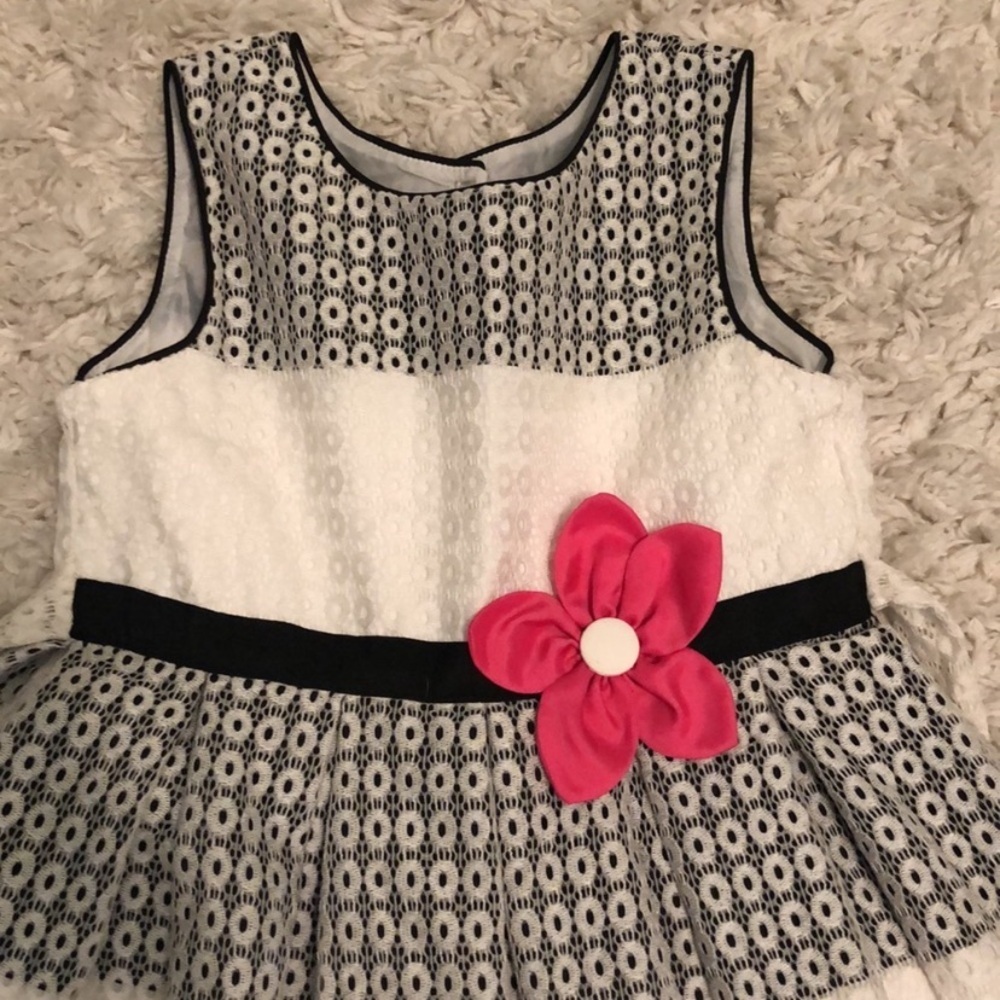 Girls party dress - Picture 6 of 7
